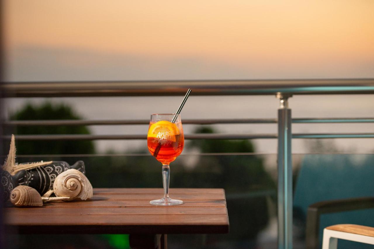 Sunset Studios - Suites With Seaview & Back Side Apartements Τορώνη Εξωτερικό φωτογραφία