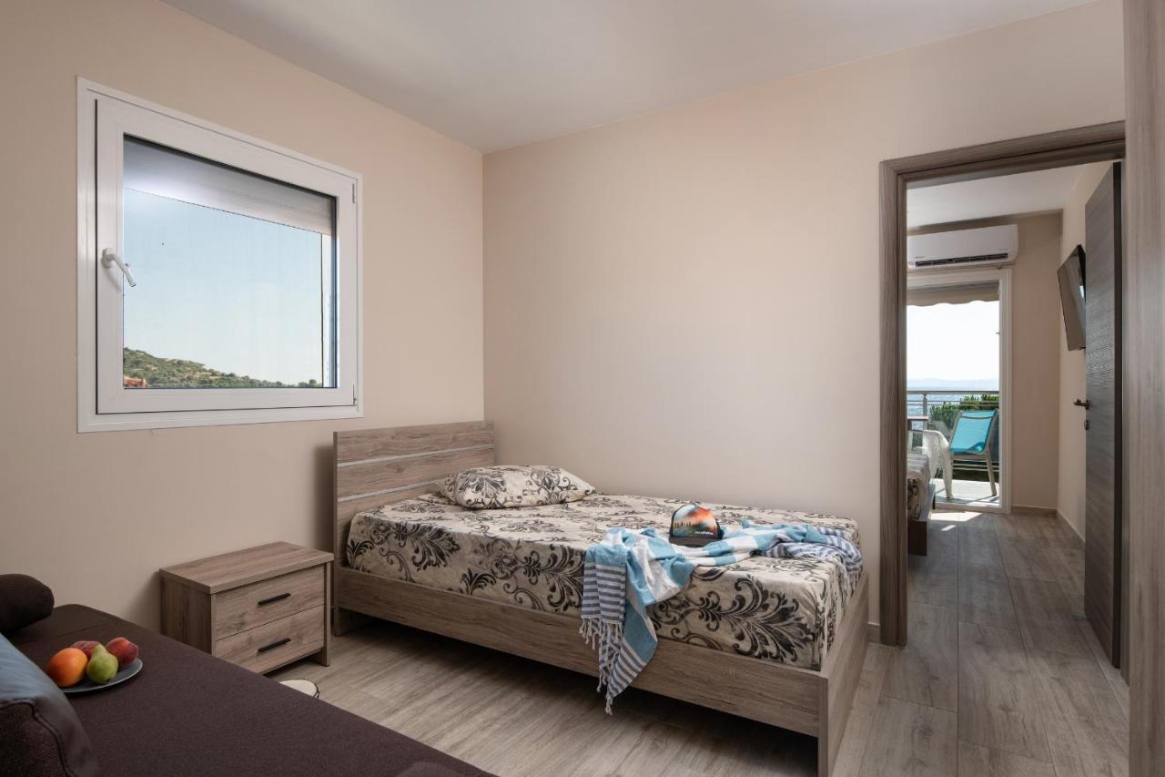 Sunset Studios - Suites With Seaview & Back Side Apartements Τορώνη Εξωτερικό φωτογραφία