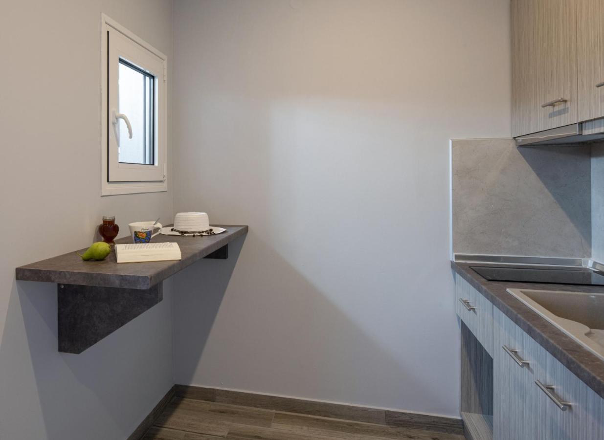 Sunset Studios - Suites With Seaview & Back Side Apartements Τορώνη Εξωτερικό φωτογραφία
