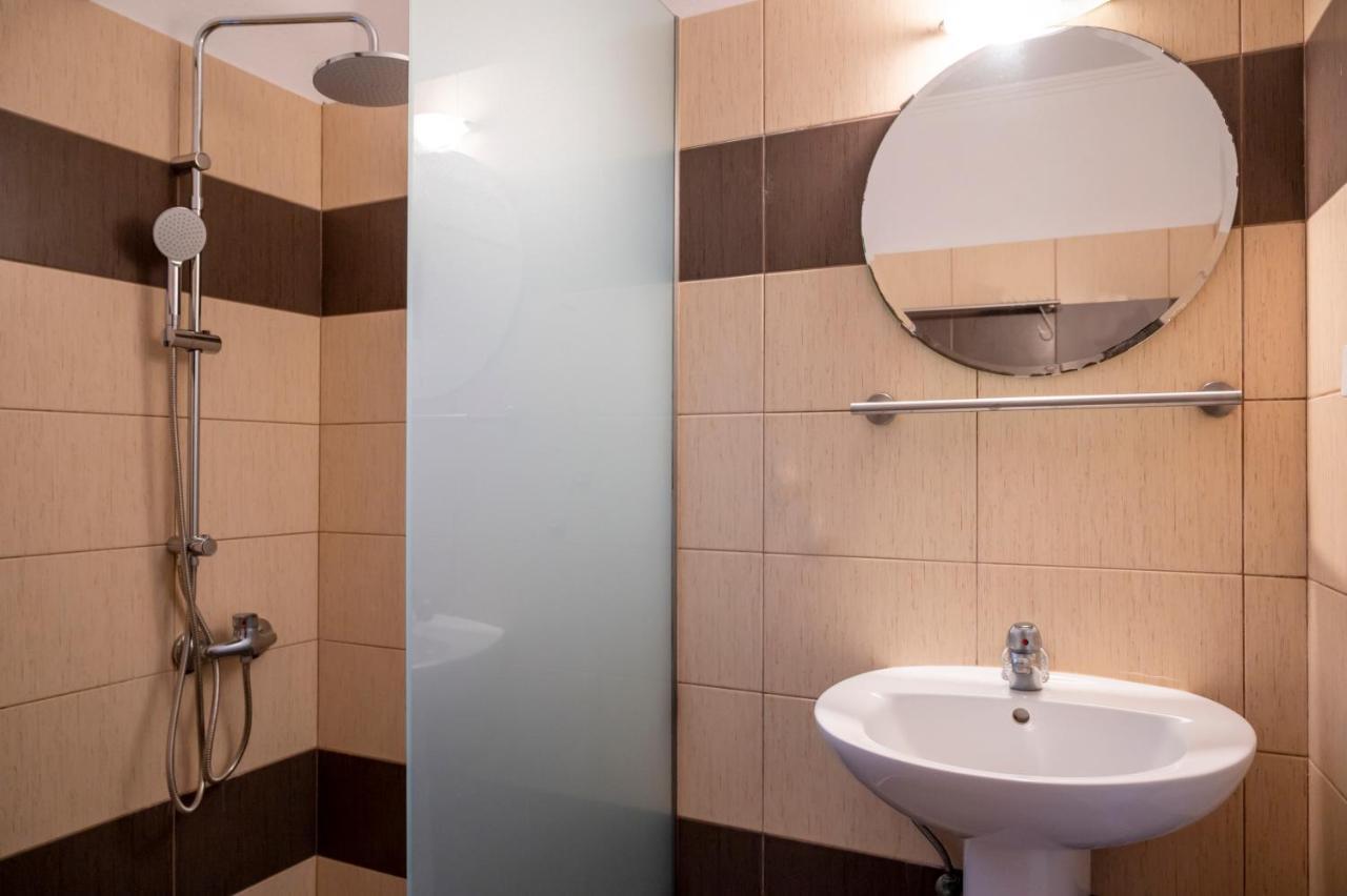 Sunset Studios - Suites With Seaview & Back Side Apartements Τορώνη Εξωτερικό φωτογραφία
